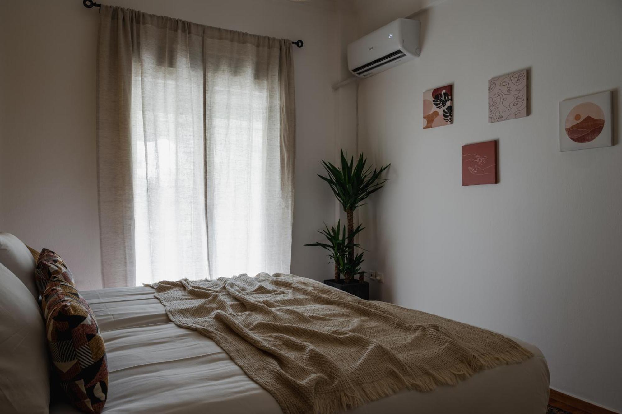 Athens' Gem: Fun, Sun & Your Koukaki Run! Zewnętrze zdjęcie