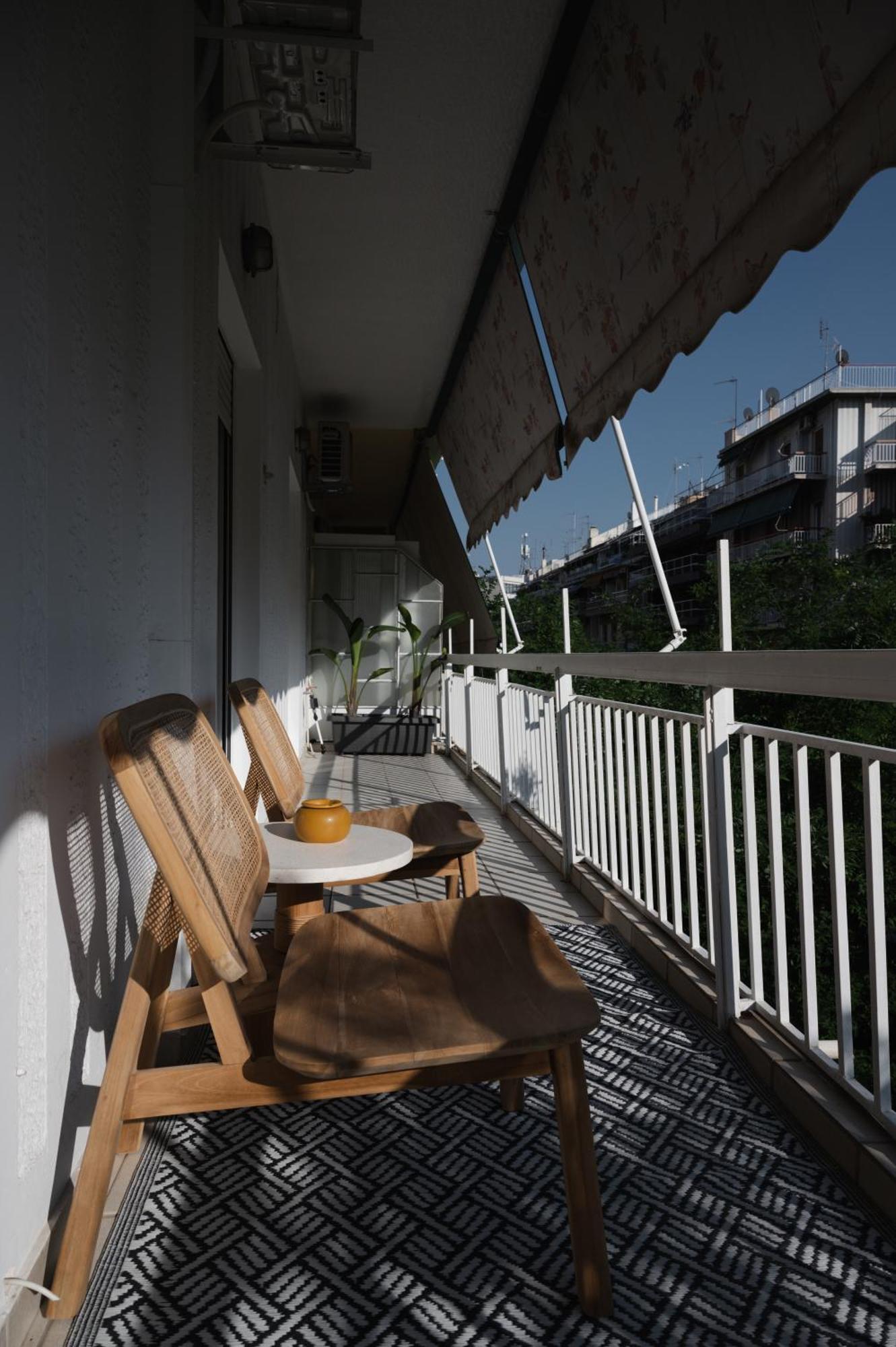 Athens' Gem: Fun, Sun & Your Koukaki Run! Zewnętrze zdjęcie